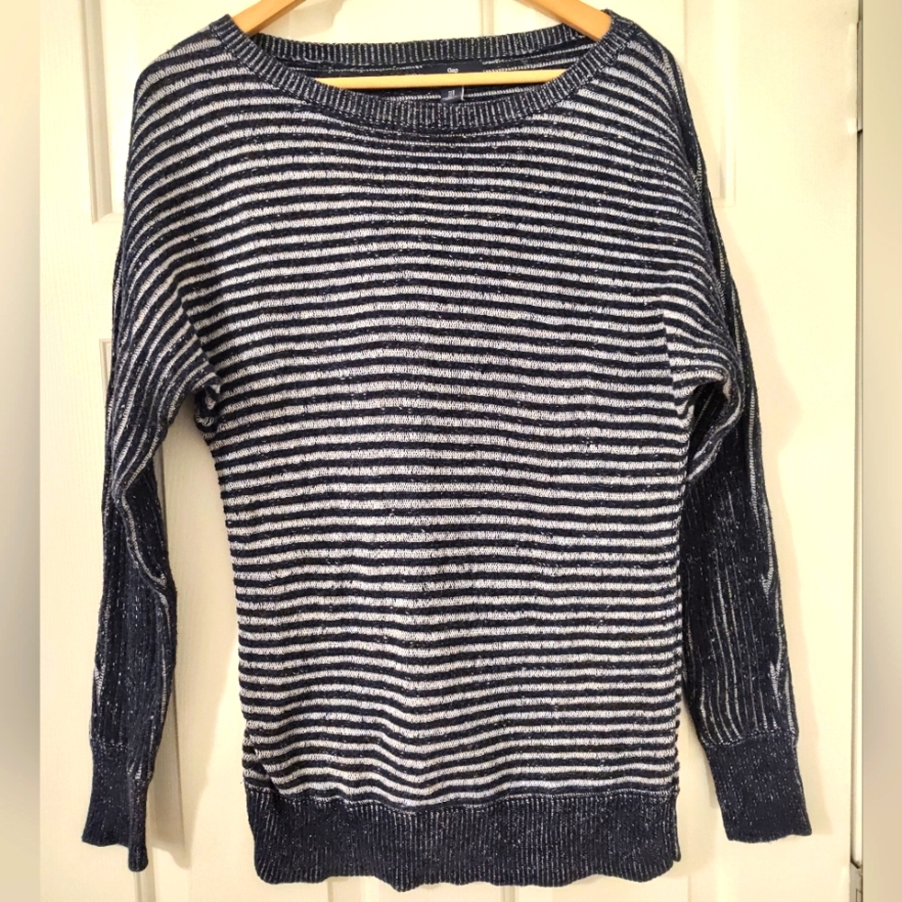 Gap women's blue/white striped pullover sweater with dolman sleeves, size small
